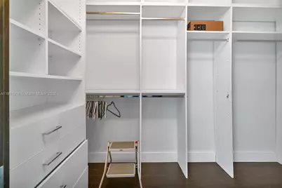 300 S Pointe Dr #403, Miami Beach, FL 33139 - Photo 25