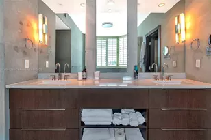 300 South Pointe Dr, Miami Beach, FL 33139 - Photo 23