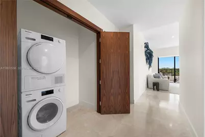 701 Valencia Ave #404, Coral Gables, FL 33134 - Photo 13