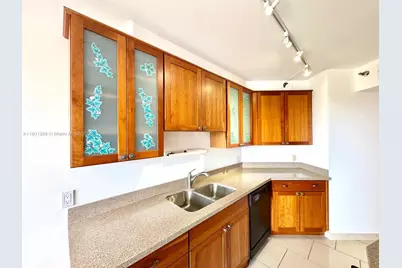 3610 Yacht Club Dr #810, Aventura, FL 33180 - Photo 19