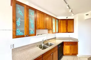 3610 Yacht Club Dr, Aventura, FL 33180 - Photo 19