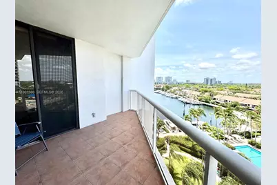 3610 Yacht Club Dr #810, Aventura, FL 33180 - Photo 49