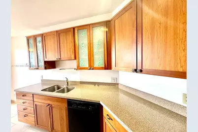 3610 Yacht Club Dr #810, Aventura, FL 33180 - Photo 53