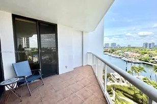 3610 Yacht Club Dr, Aventura, FL 33180 - Photo 45