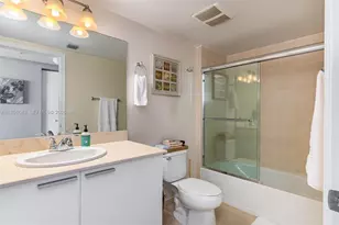16699 Collins Ave, Sunny Isles Beach, FL 33160 - Photo 19