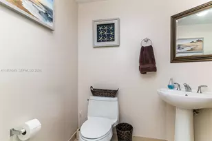 16699 Collins Ave, Sunny Isles Beach, FL 33160 - Photo 21