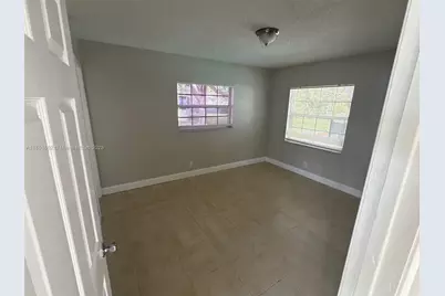 6714 Boulevard Of Champions, North Lauderdale, FL 33068 - Photo 5