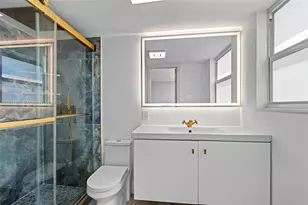 137 Golden Isles Dr, Hallandale Beach, FL 33009 - Photo 17