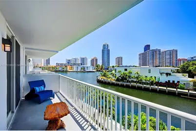 137 Golden Isles Dr #305, Hallandale Beach, FL 33009 - Photo 19