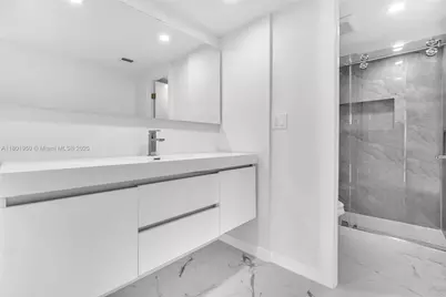 20335 W Country Club Dr #1108, Aventura, FL 33180 - Photo 11