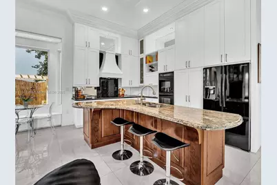 3230 SW 194th Ter, Miramar, FL 33029 - Photo 15