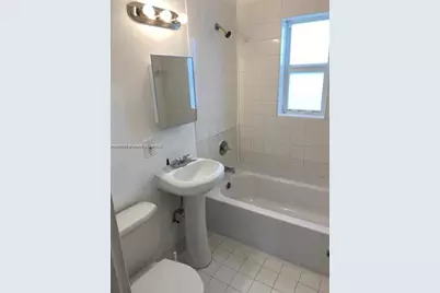 315 NW 84th Ter #315, Miami, FL 33150 - Photo 3