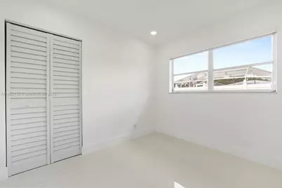 1910 NW 36th St, Oakland Park, FL 33309 - Photo 23