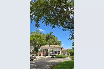 900 Saint Charles Pl #621, Pembroke Pines, FL 33026 - Photo 21