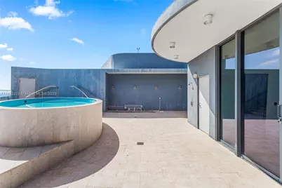 1000 Brickell Plz #UPH6201, Miami, FL 33131 - Photo 37