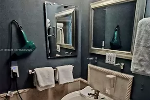 19201 Collins Ave, Sunny Isles Beach, FL 33160 - Photo 17