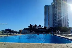 19201 Collins Ave, Sunny Isles Beach, FL 33160 - Photo 7
