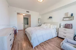 31 SE 5th St, Miami, FL 33131 - Photo 11