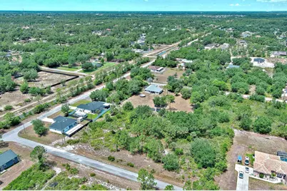 805 Lincoln Ave, Lehigh Acres, FL 33972 - Photo 17