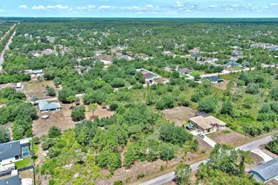 805 Lincoln Ave, Lehigh Acres, FL 33972 - Photo 13