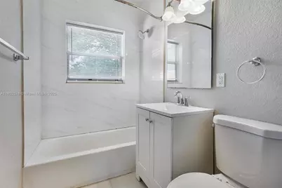 3271 Auburn Blvd, Fort Lauderdale, FL 33312 - Photo 17