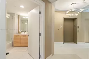 16385 Biscayne Blvd, North Miami Beach, FL 33160 - Photo 3