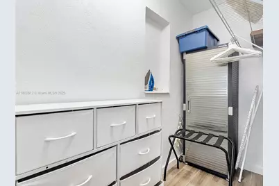 300 SW 23rd St #1, Fort Lauderdale, FL 33315 - Photo 29