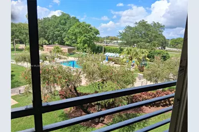 1300 Saint Charles Pl #302, Pembroke Pines, FL 33026 - Photo 29