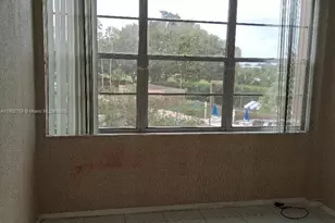 1300 St Charles Pl, Pembroke Pines, FL 33026 - Photo 13