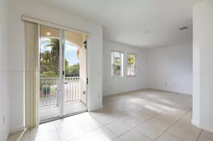 10022 NW 7th St, Miami, FL 33172 - Photo 3