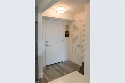 401 SE 3rd St #403, Dania Beach, FL 33004 - Photo 11