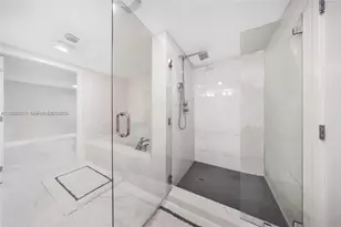 400 Sunny Isles, Sunny Isles Beach, FL 33160 - Photo 27