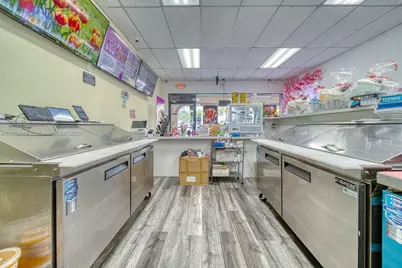 Boba Tea, AÃ§aÃ­ Bowl & Sangucheria For Sale in Cutler Bay, Cutler Bay, FL 33170 - Photo 11