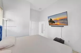 1130 NE 41st Ave, Homestead, FL 33033 - Photo 29