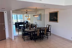 1000 Island Blvd, Aventura, FL 33160 - Photo 3