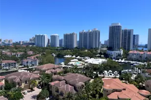 1000 Island Blvd, Aventura, FL 33160 - Photo 11