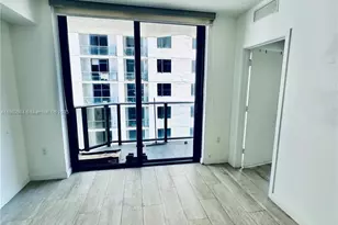 55 SW 9th St, Miami, FL 33130 - Photo 19