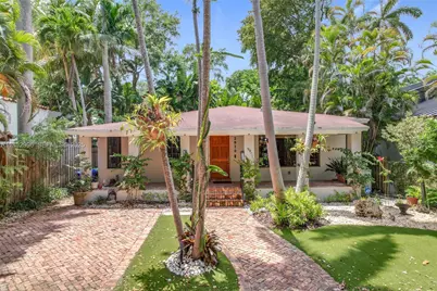 2810 Crystal Ct, Miami, FL 33133 - Photo 1