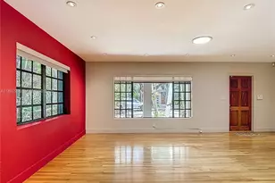 2810 Crystal Ct, Miami, FL 33133 - Photo 3