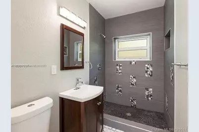 1231 N 16th Ct, Hollywood, FL 33020 - Photo 7