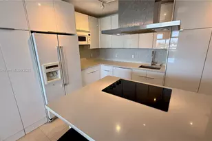 900 Bay Dr, Miami Beach, FL 33141 - Photo 7