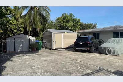 111 SW 24th Ave, Miami, FL 33135 - Photo 7