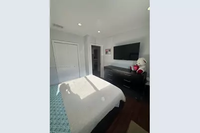 111 SW 24th Ave, Miami, FL 33135 - Photo 23