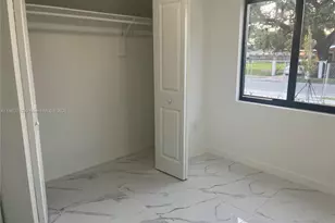 2730 NW 44th St, Miami, FL 33142 - Photo 15