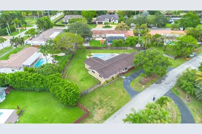 9750 SW 143rd Dr, Miami, FL 33176 - Photo 49