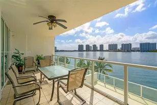 18100 N Bay Rd, Sunny Isles Beach, FL 33160 - Photo 25