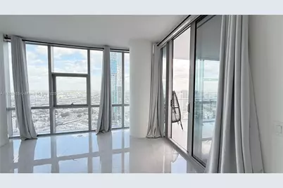 851 NE 1st Ave #3700, Miami, FL 33132 - Photo 15