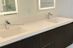 851 NE 1st Ave, Miami, FL 33132 - Photo 17