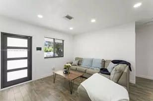 1330 NE 155th St, North Miami Beach, FL 33162 - Photo 15