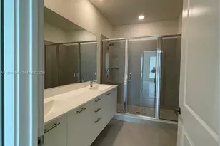 8167 NW 41st St, Doral, FL 33166 - Photo 15